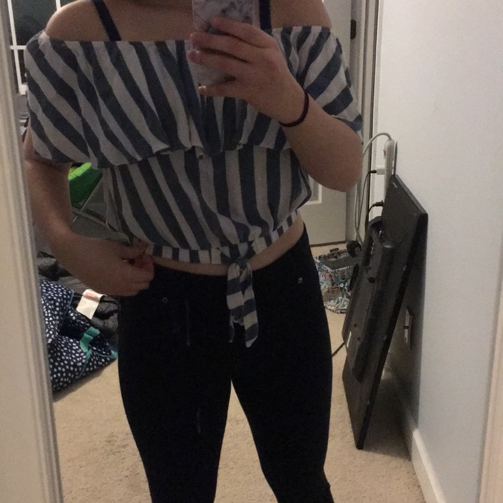 Crop top